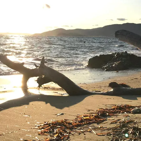 Gigaro View Sylvabelle لا كروا فالميه