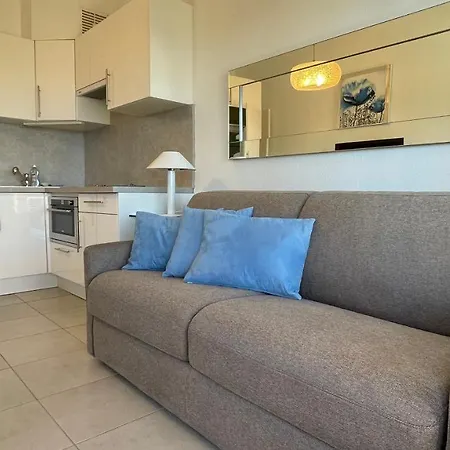 Gigaro View Sylvabelle *