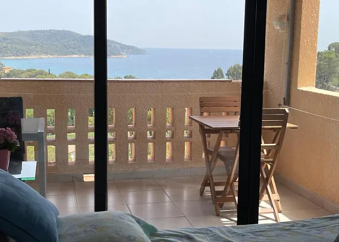 Gigaro View Sylvabelle 라크루아발메르